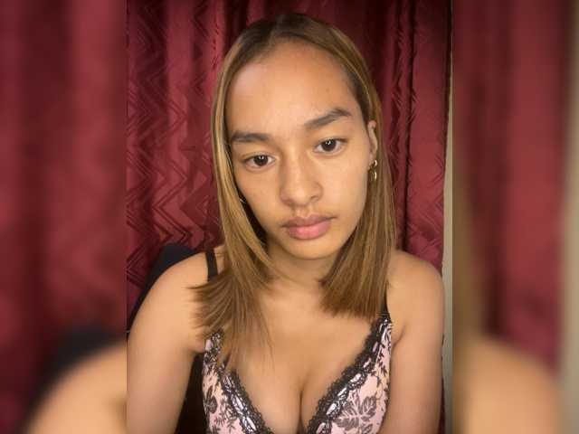 Nathie01, en vivo ahora en BongaCams