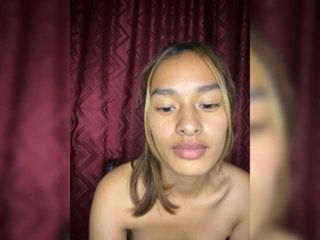 Nathie01 live cam preview