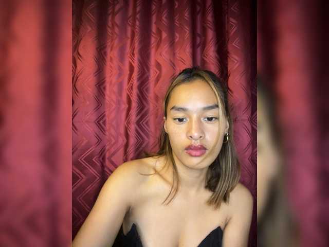 Nathie01 live cam on BongaCams