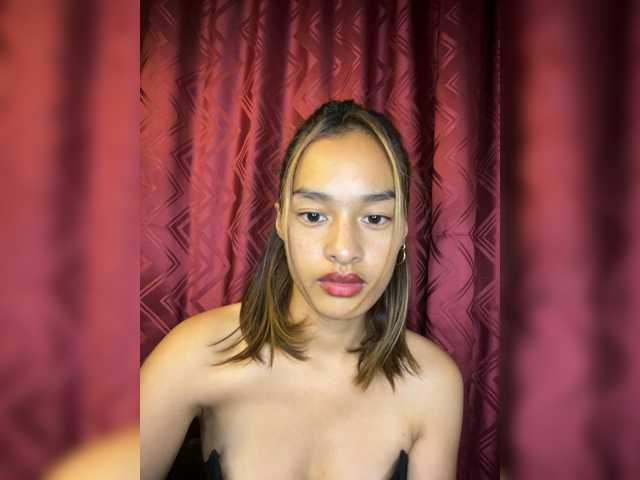Nathie01 live cam preview