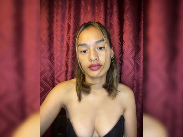 Nathie01 live cam preview