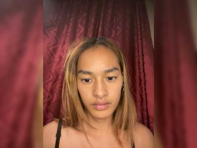 Nathie01, en vivo ahora en BongaCams