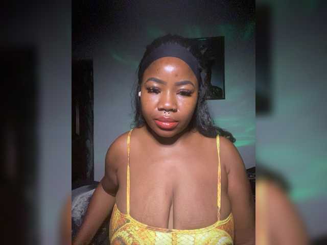 JuneJay live cam on BongaCams