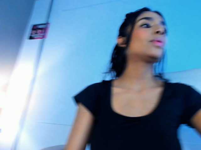 lunavelvetxxa live cam on BongaCams