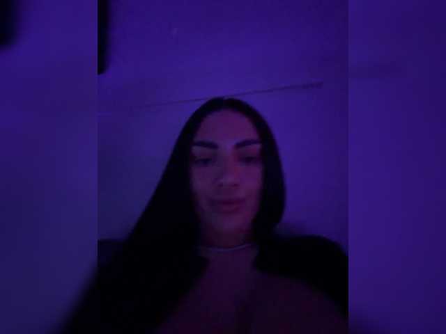 Aidablack097 live cam on BongaCams