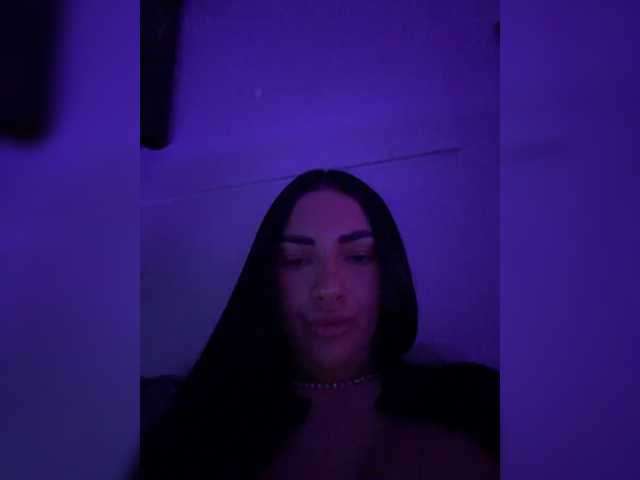 Aidablack097 live cam on BongaCams
