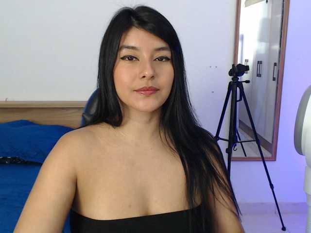 JulietaSandia live cam on BongaCams