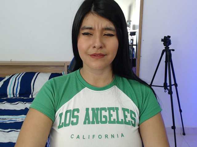 JulietaSandia live cam on BongaCams