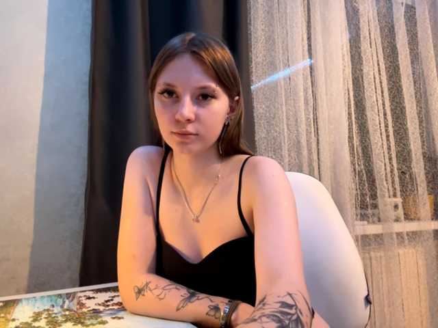 GiannaAdhami live cam on BongaCams