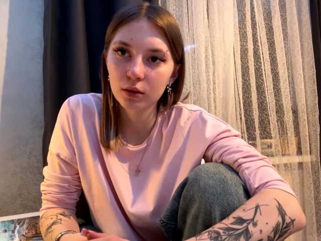 GiannaAdhami live cam on BongaCams