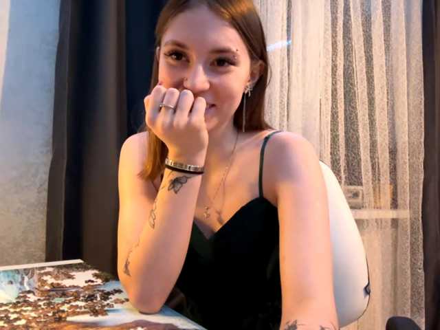GiannaAdhami live cam on BongaCams