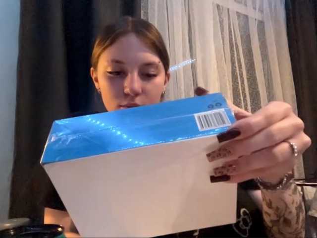 GiannaAdhami live cam preview