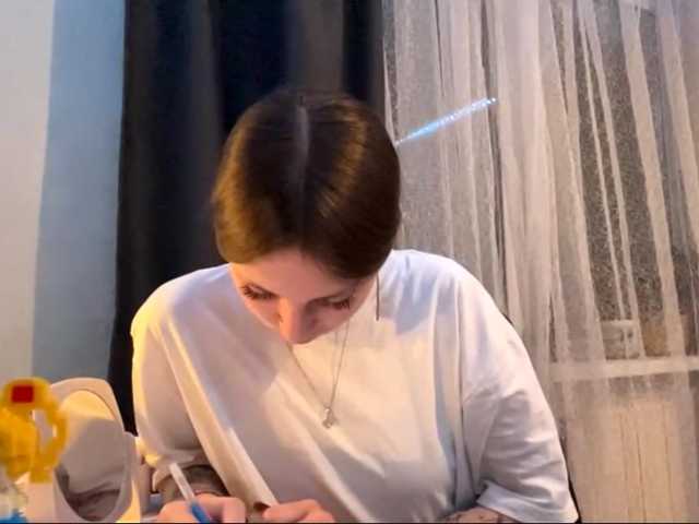 GiannaAdhami live cam on BongaCams