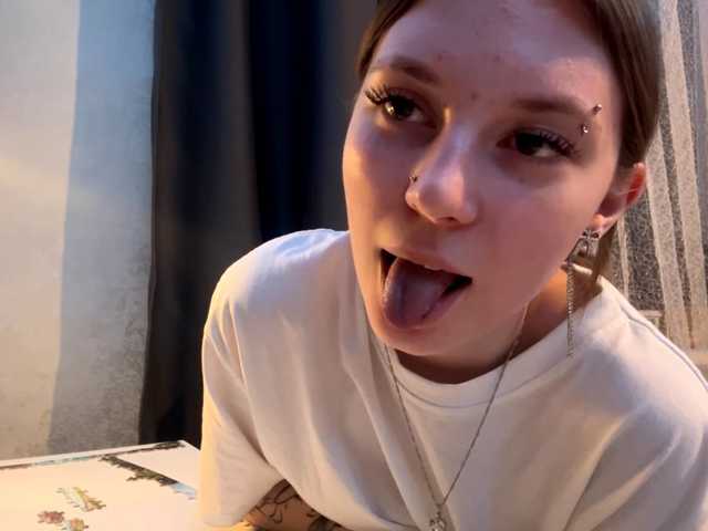 GiannaAdhami live cam on BongaCams