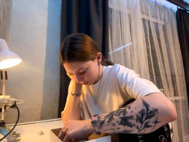 GiannaAdhami live cam on BongaCams