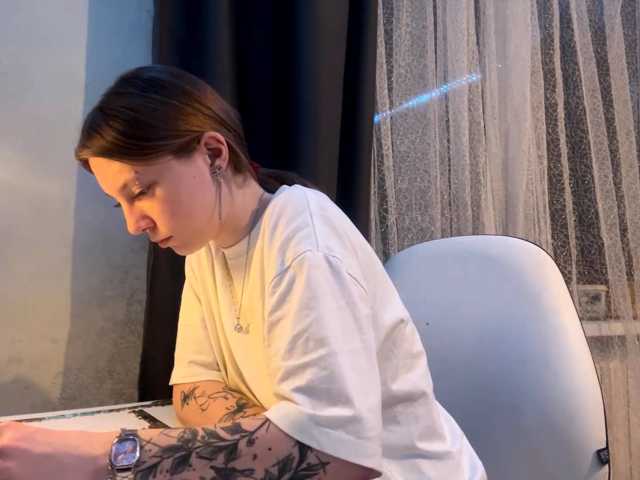 GiannaAdhami live cam on BongaCams