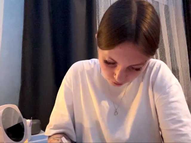 GiannaAdhami live cam on BongaCams
