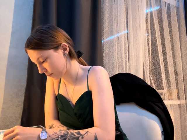 Giannaadhami live cam