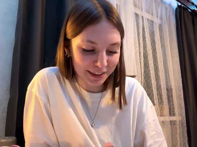 GiannaAdhami live cam preview