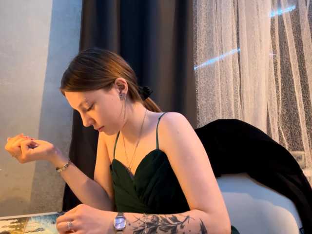 Giannaadhami live cam
