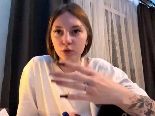 GiannaAdhami live cam on BongaCams