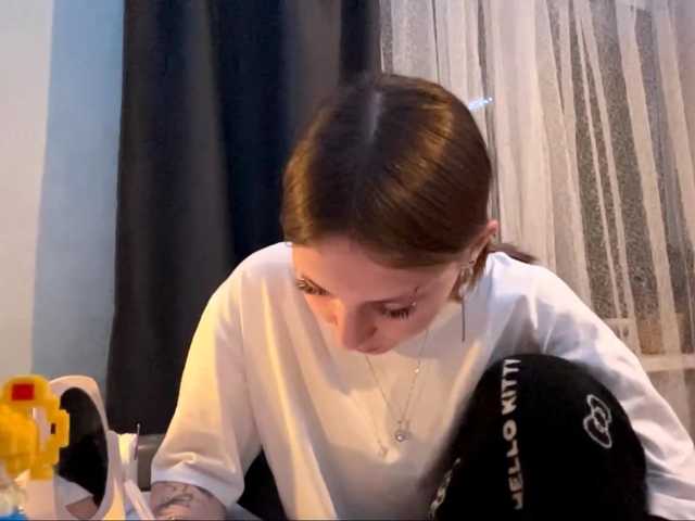 GiannaAdhami live cam on BongaCams