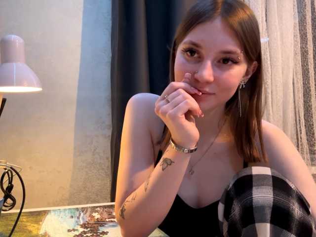 GiannaAdhami live cam on BongaCams