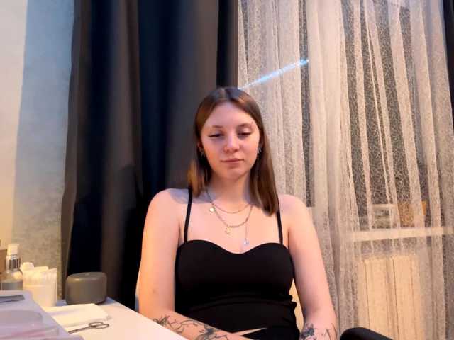 GiannaAdhami live cam on BongaCams