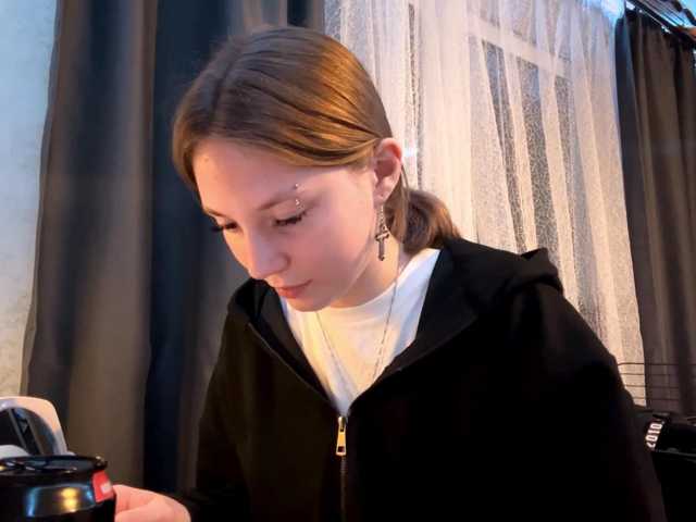 GiannaAdhami live cam on BongaCams