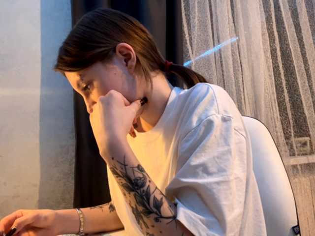 GiannaAdhami live cam on BongaCams