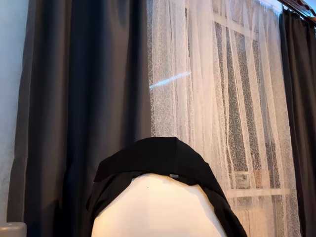 GiannaAdhami live cam on BongaCams