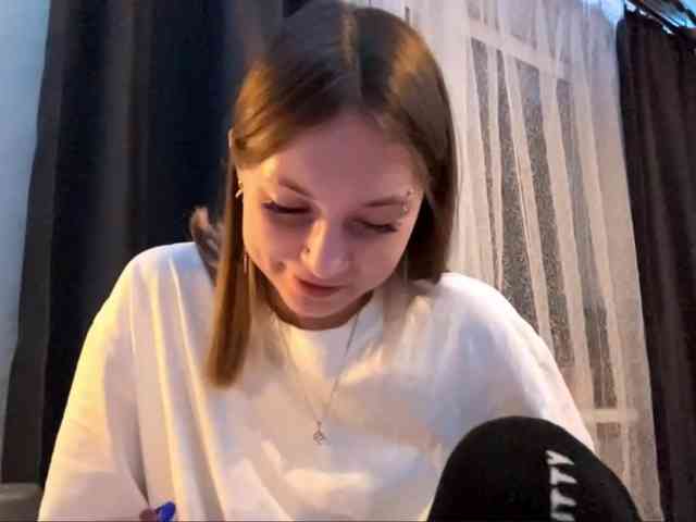 Вебкам-шоу GiannaAdhami