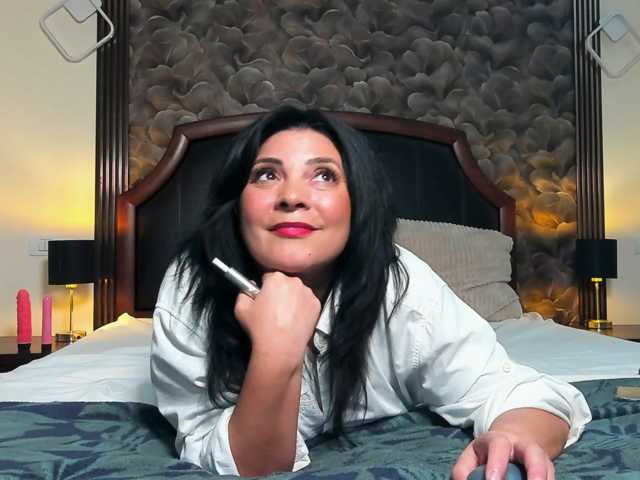 MadameVelvet live cam on BongaCams