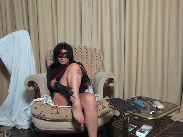 MadameVelvet live cam on BongaCams