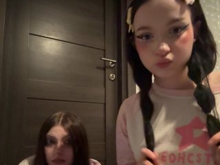 lia-mili Porn Show