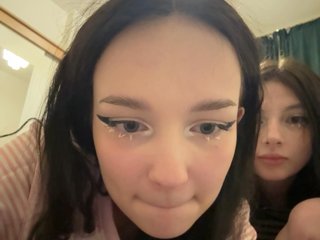 lia-mili live on BongaCams