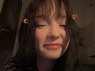 lia-mili live on BongaCams