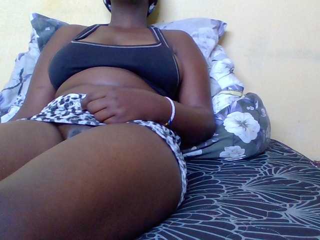 Sweetmia4U, en vivo ahora en BongaCams