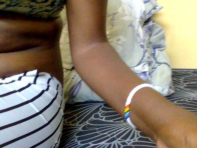 Sweetmia4U live cam