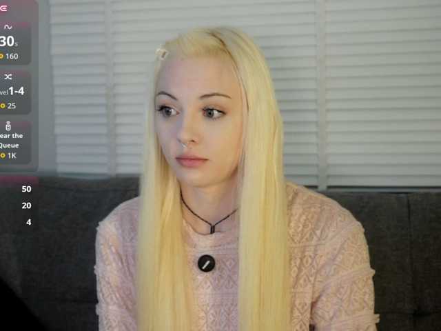 jellyeva live cam on BongaCams