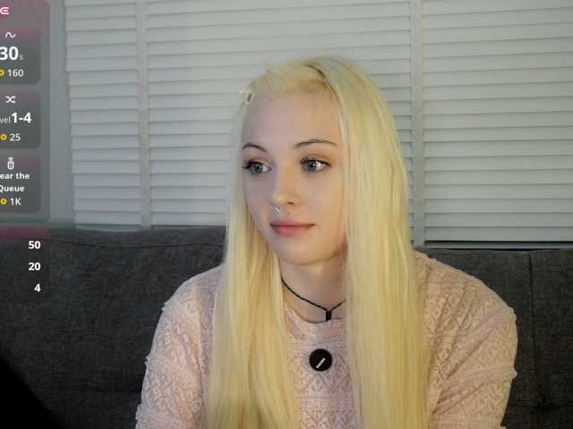 jellyeva live cam on BongaCams