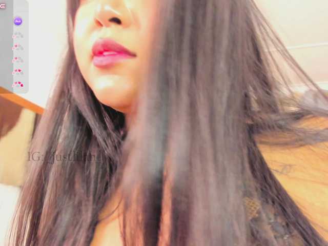 Callmelu live cam on BongaCams