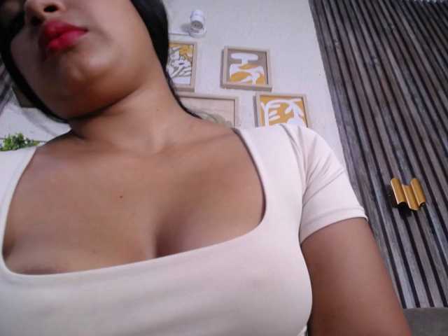 l0lly-Kathy live cam on BongaCams