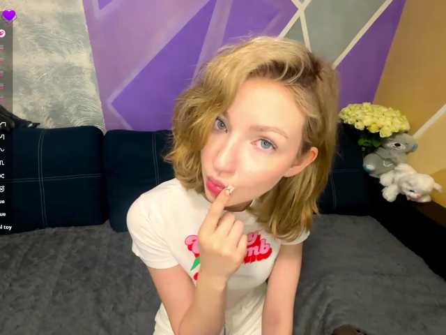 princessaurora, en directo ahora en BongaCams