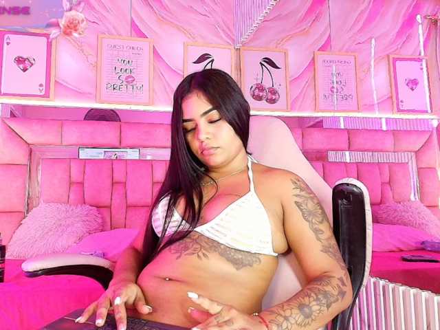 AlizzonWinters live cam on BongaCams