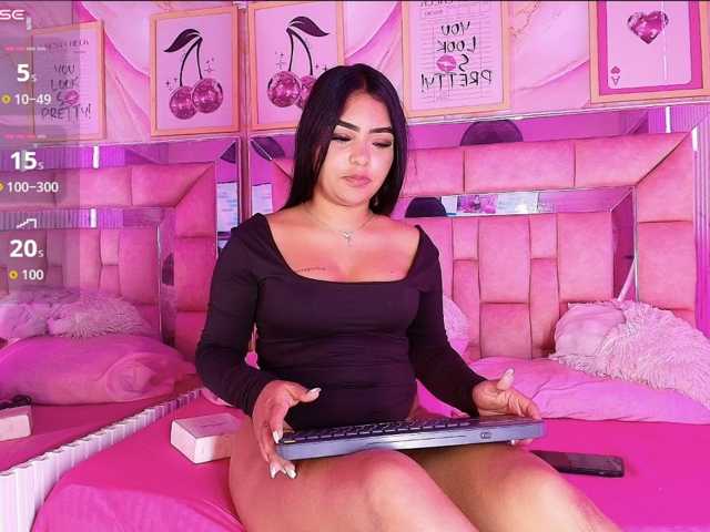 AlizzonWinters live cam on BongaCams