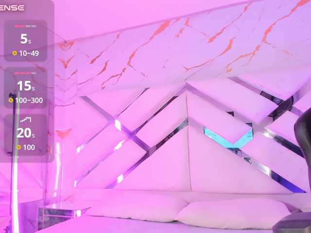 AlizzonWinters live cam on BongaCams