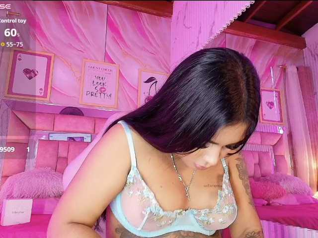 AlizzonWinters live cam on BongaCams