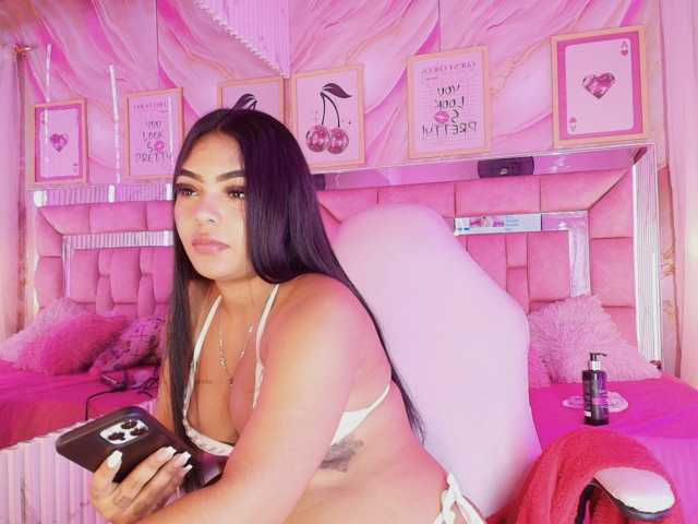 AlizzonWinters live cam on BongaCams