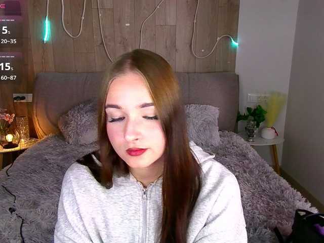 McEvaaa live cam preview